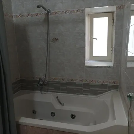 Bed & Breakfast Nancy 4*