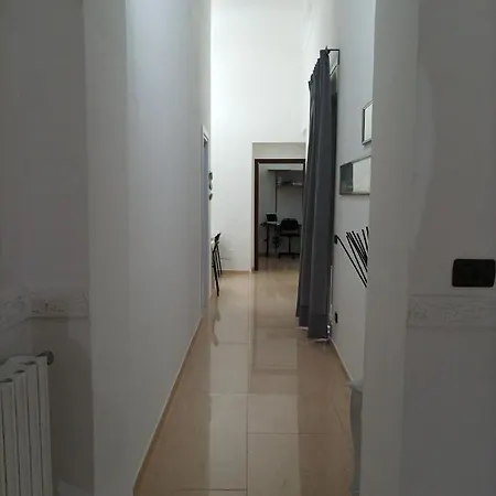 Nancy Nocleg ze śniadaniem 4*