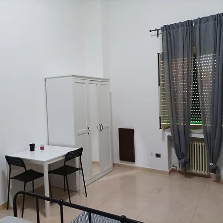 Nancy Nocleg ze śniadaniem 4*