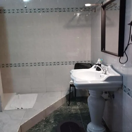 Nocleg ze śniadaniem Nancy 4*